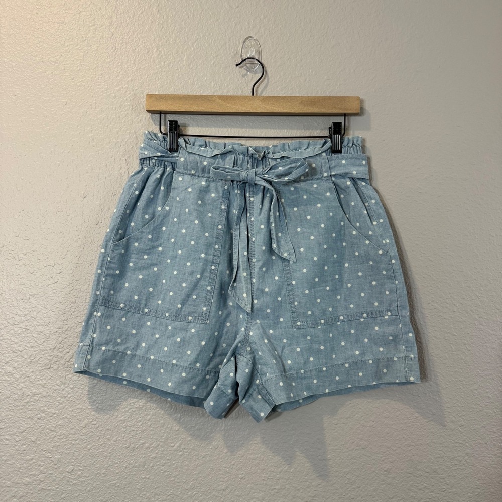 Vero Moda Women's Size M Blue Polka Dot Paperbag Waist Tie Front Chambray Shorts